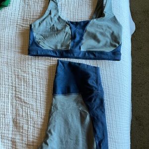 Old navy two tone workout set!